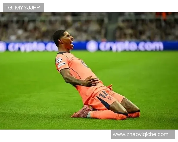 英国足球明星拉什的辉煌职业生涯与对足球的深远影响